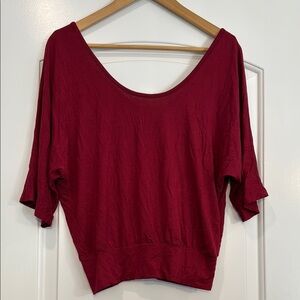Sarah La Red Top Size Small